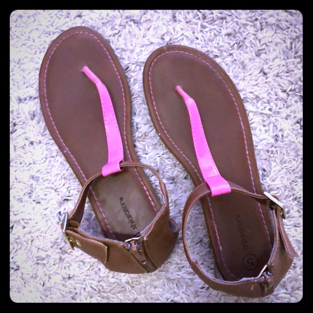 Womens brown & pink sandals